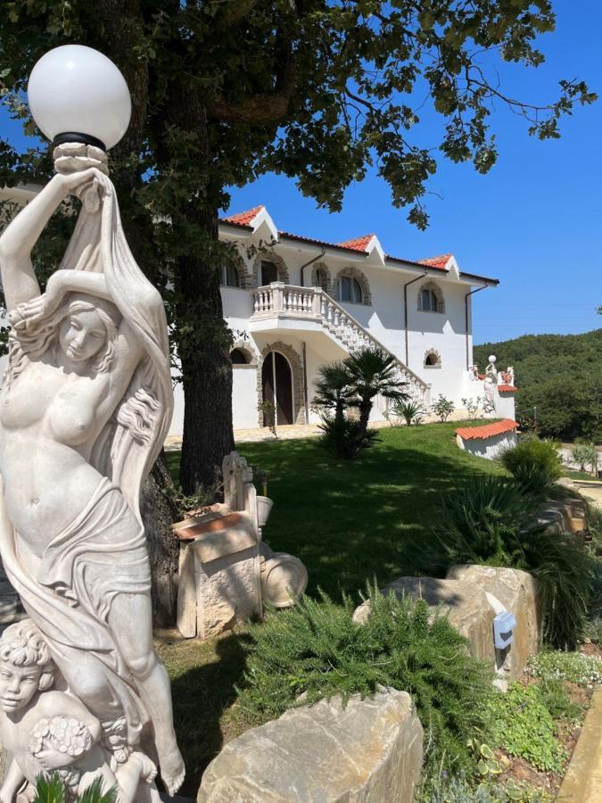 Tenuta Lunoa Salandra ภายนอก รูปภาพ